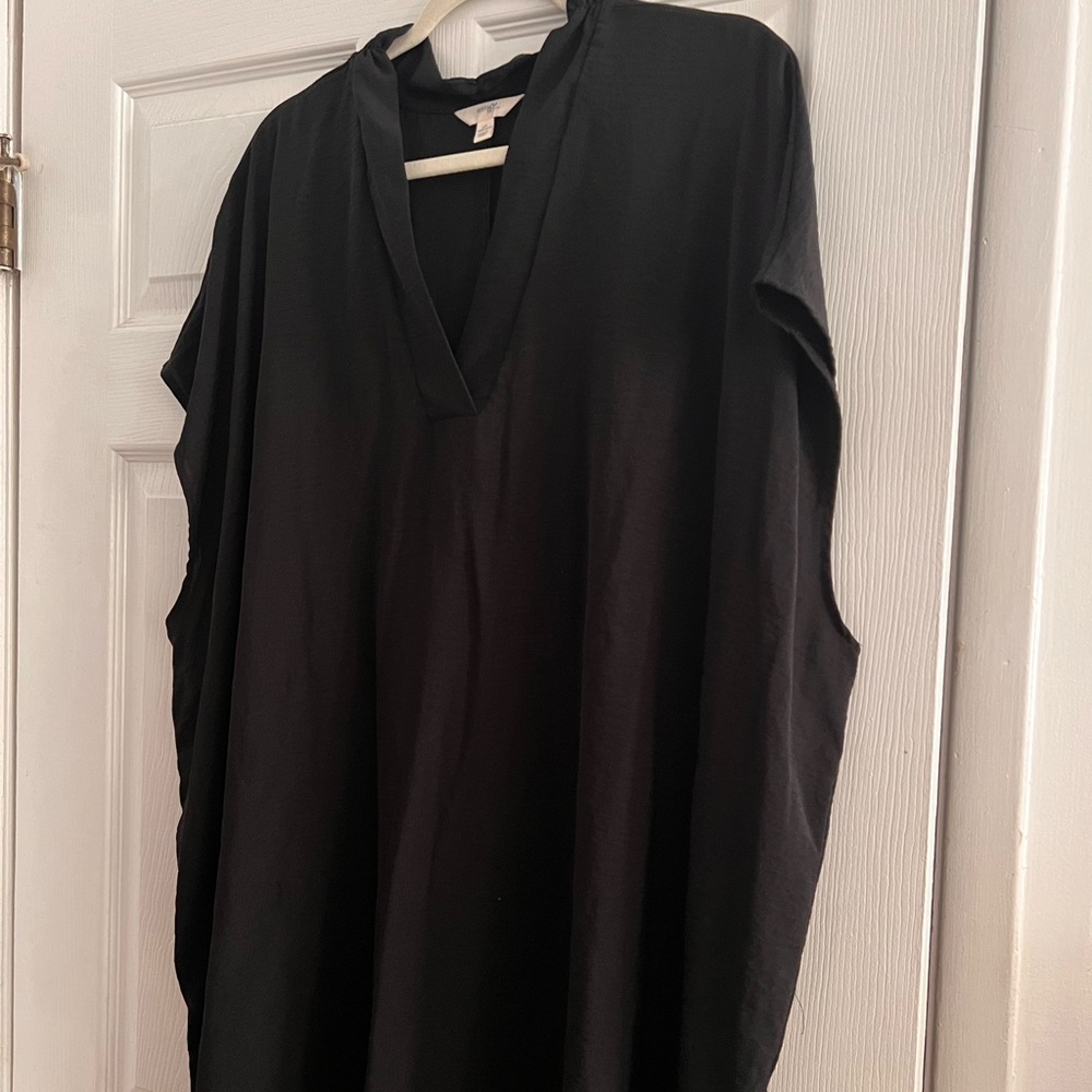 Terra & Sky black v neck top plus size - 4x